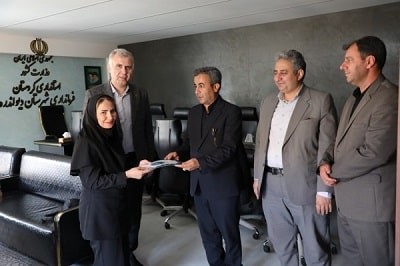 آزاده کرمی مدیر منابع آب دیواندره